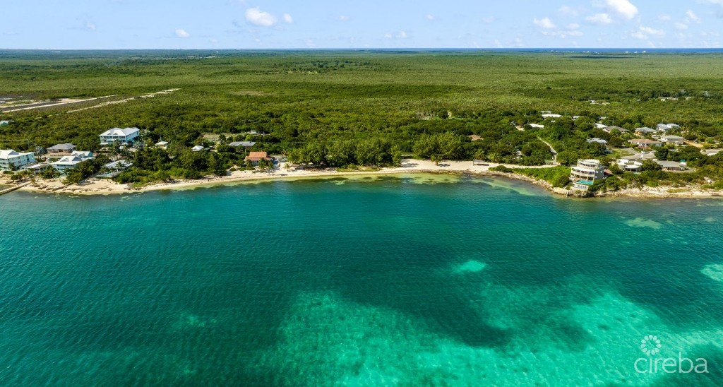 Gun Bay Beachfront Development Site  East End