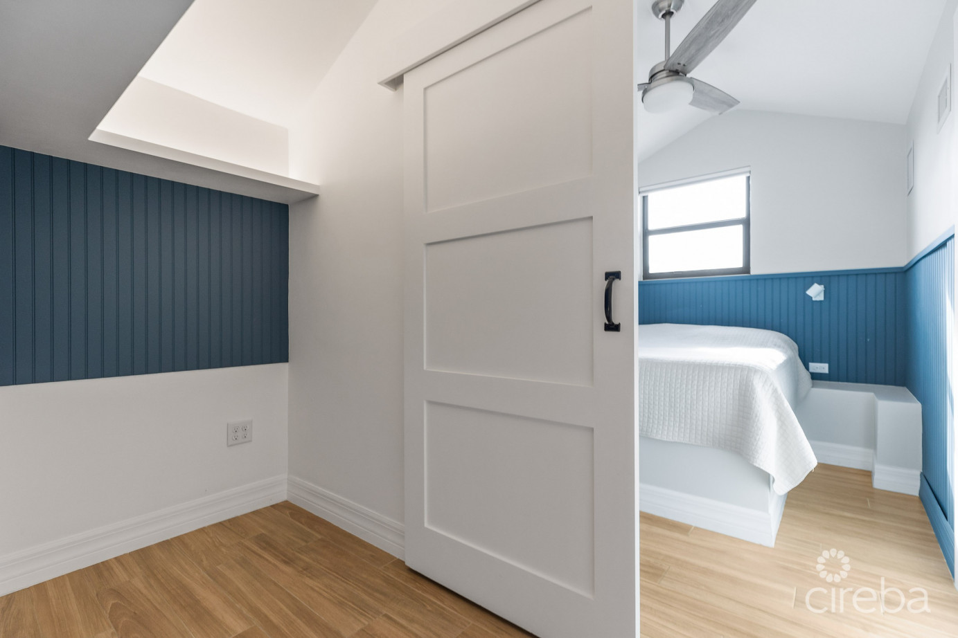 Canalfront 4 Bed  4.5 Bath - Newly Renovated Governors Harbour Home