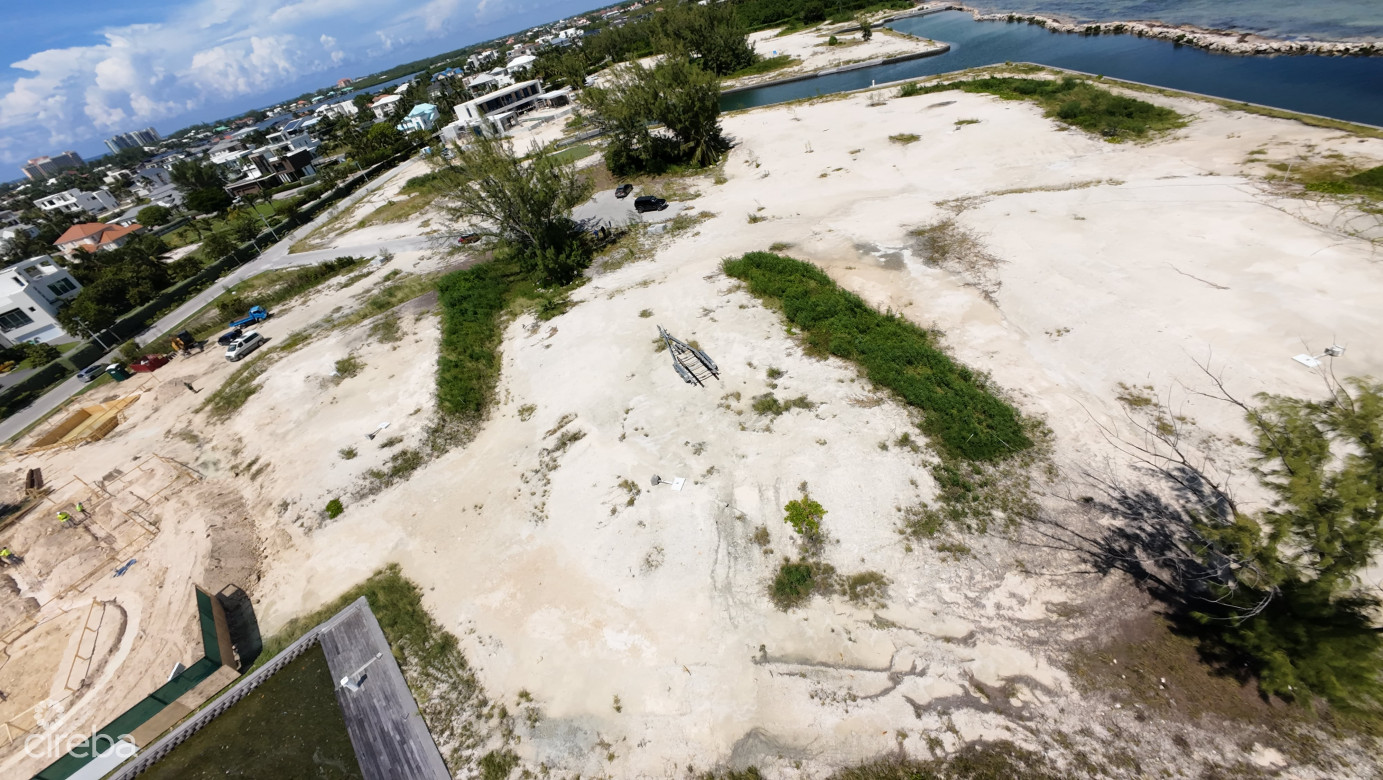 Diamond's Edge Waterfront Estate Lot 9