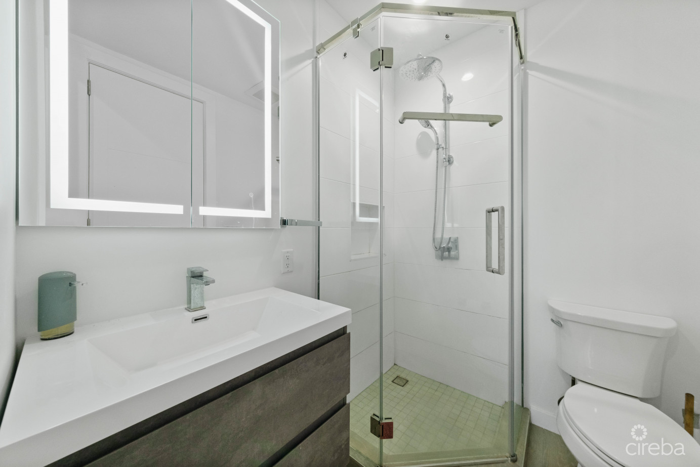 Allure 2, Waterfront Condo