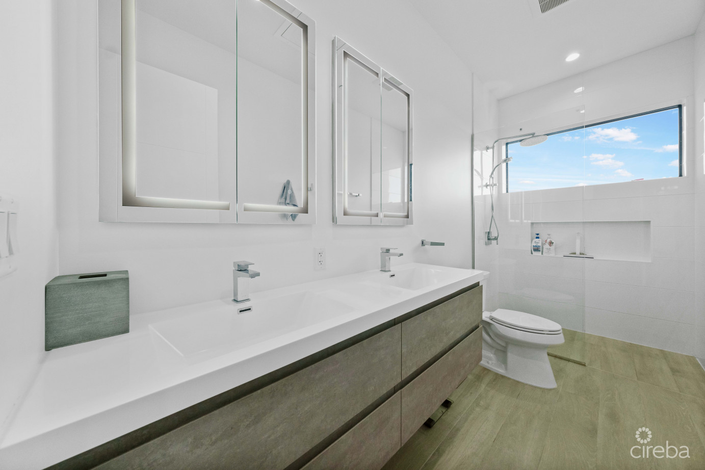 Allure 2, Waterfront Condo