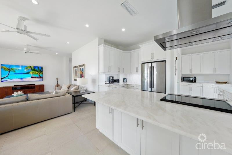 Unique Patrick's Island Canalfront W Guest House  3 Car Garage