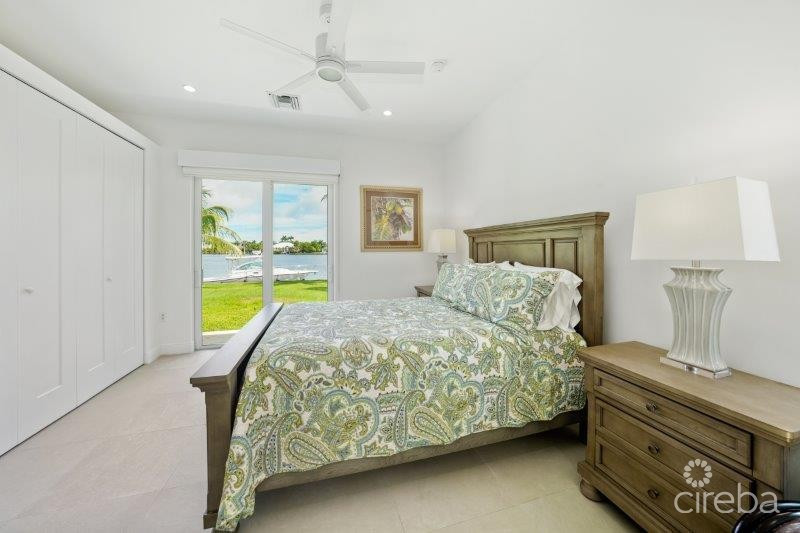 Unique Patrick's Island Canalfront W Guest House  3 Car Garage