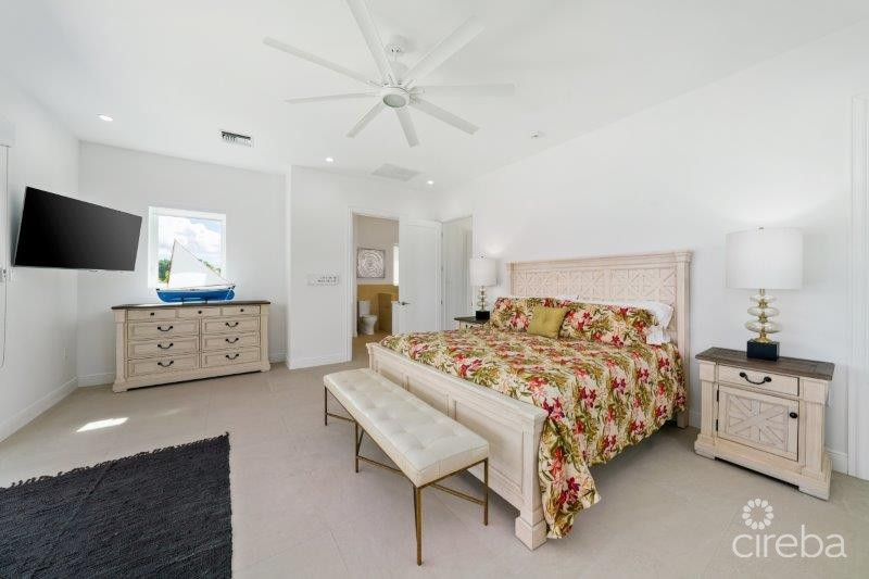 Unique Patrick's Island Canalfront W Guest House  3 Car Garage