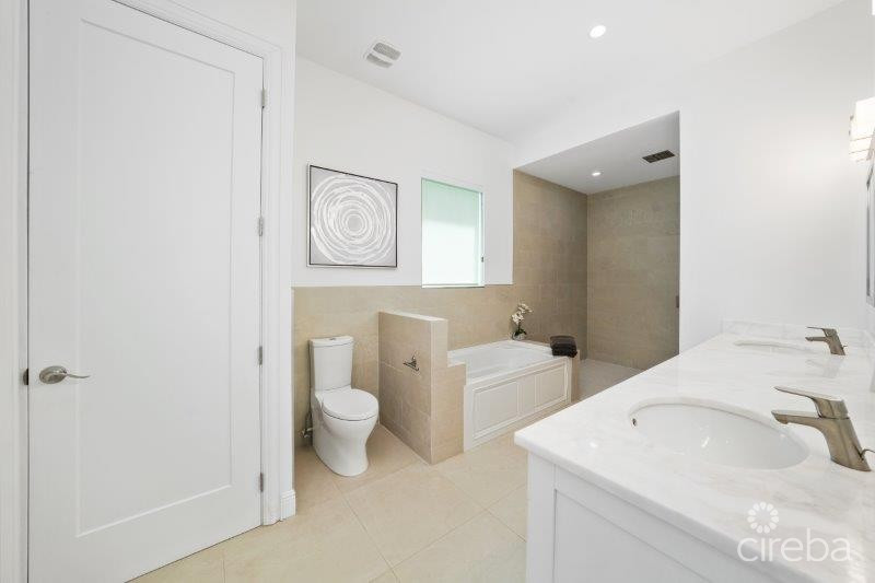 Unique Patrick's Island Canalfront W Guest House  3 Car Garage