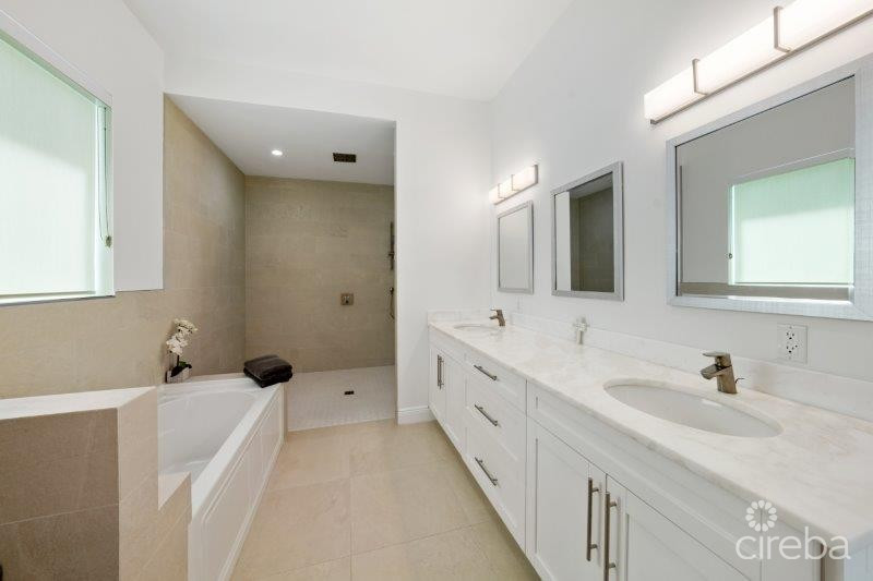 Unique Patrick's Island Canalfront W Guest House  3 Car Garage