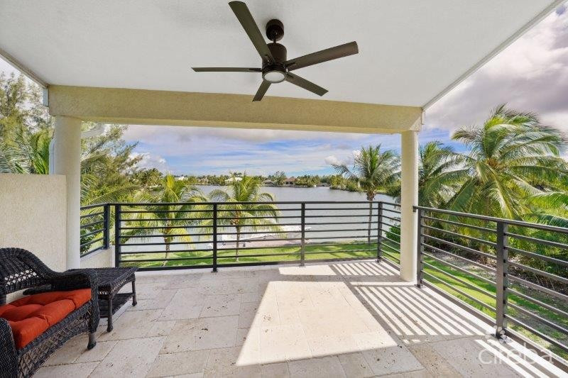 Unique Patrick's Island Canalfront W Guest House  3 Car Garage