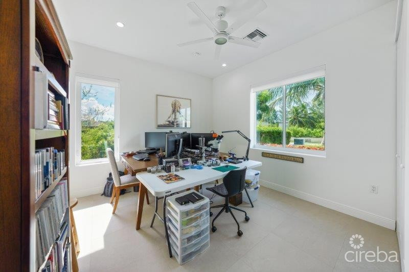 Unique Patrick's Island Canalfront W Guest House  3 Car Garage