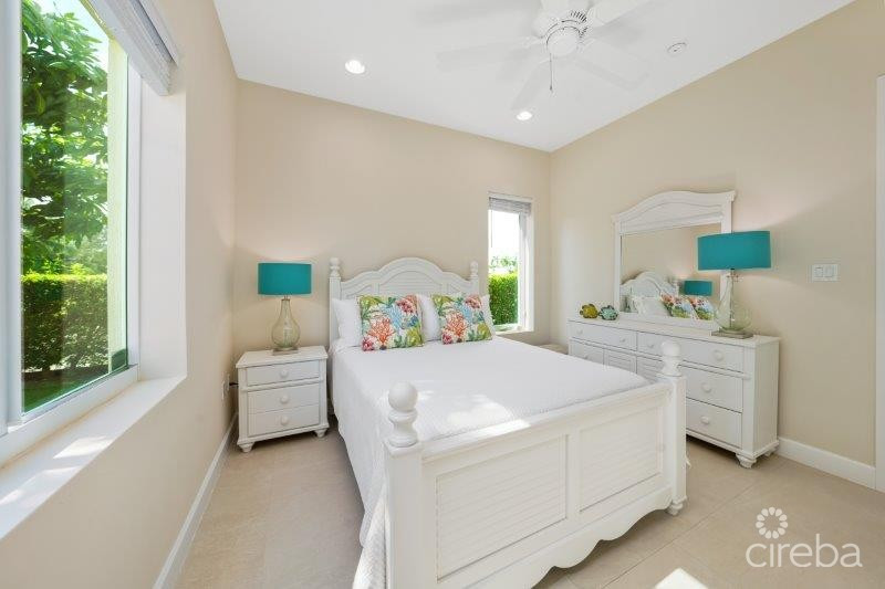 Unique Patrick's Island Canalfront W Guest House  3 Car Garage