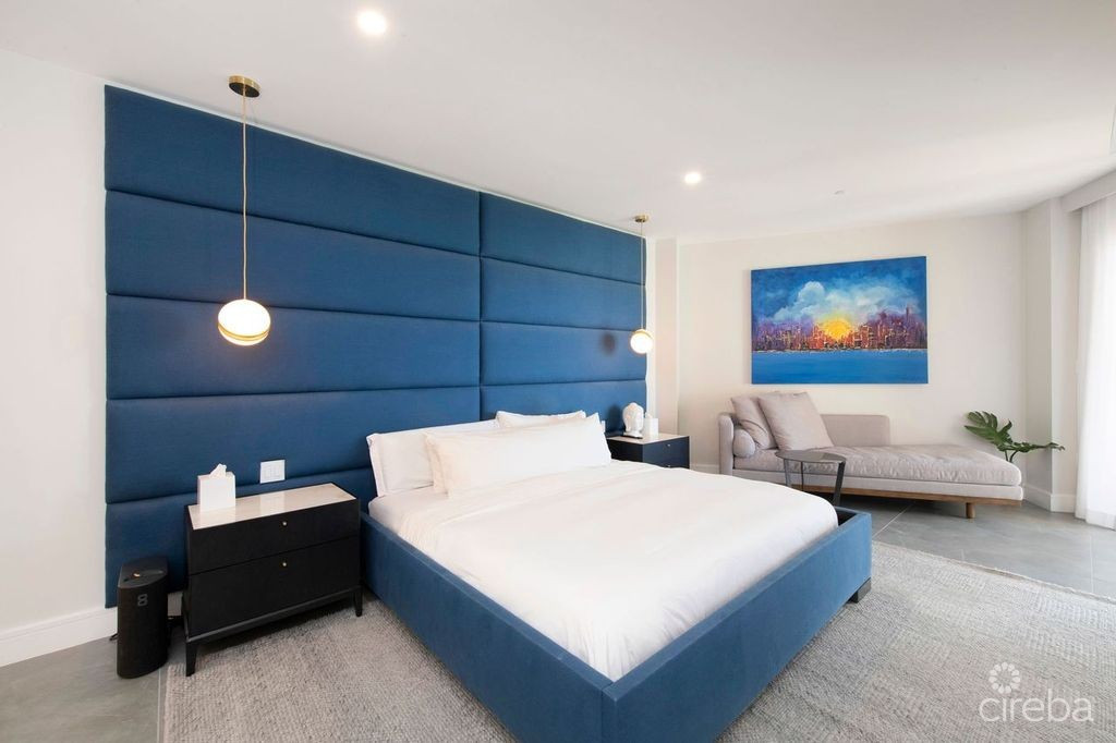 Ritz Carlton Residences #509