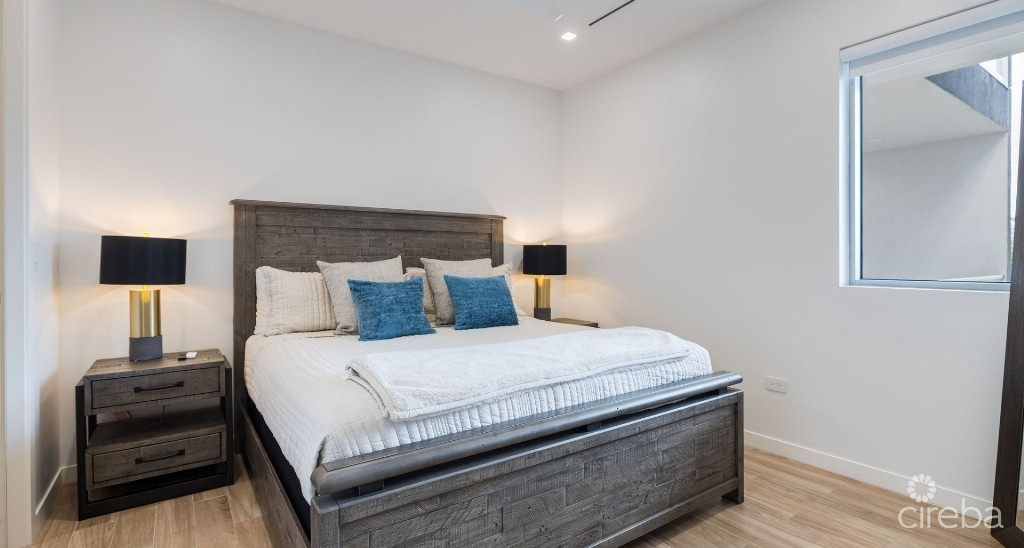 One Bedroom At One Canal Point, Seven Mile Corridor