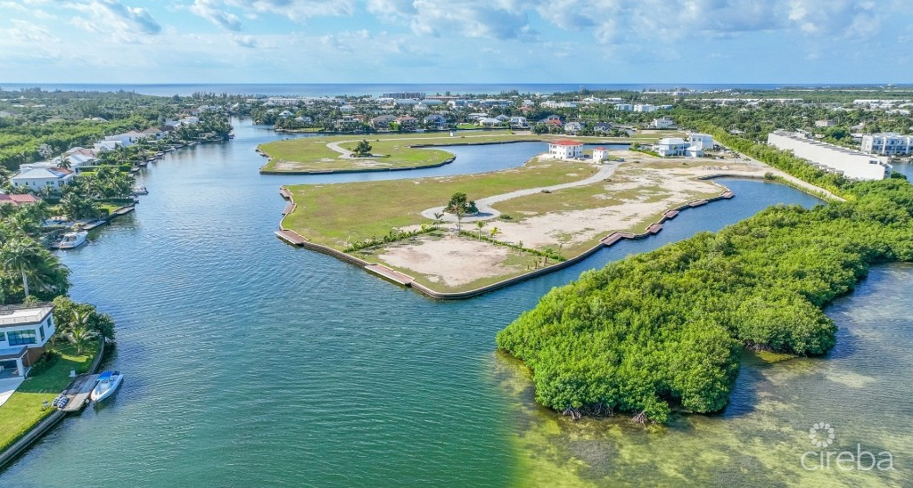 Harbour Reach Canal Front Lot