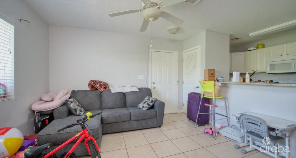 #120c Lakeside 2 Bed Condo