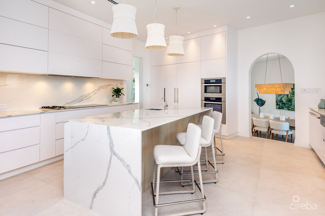 Miramar, A Vista Del Mar Ocean Front Estate