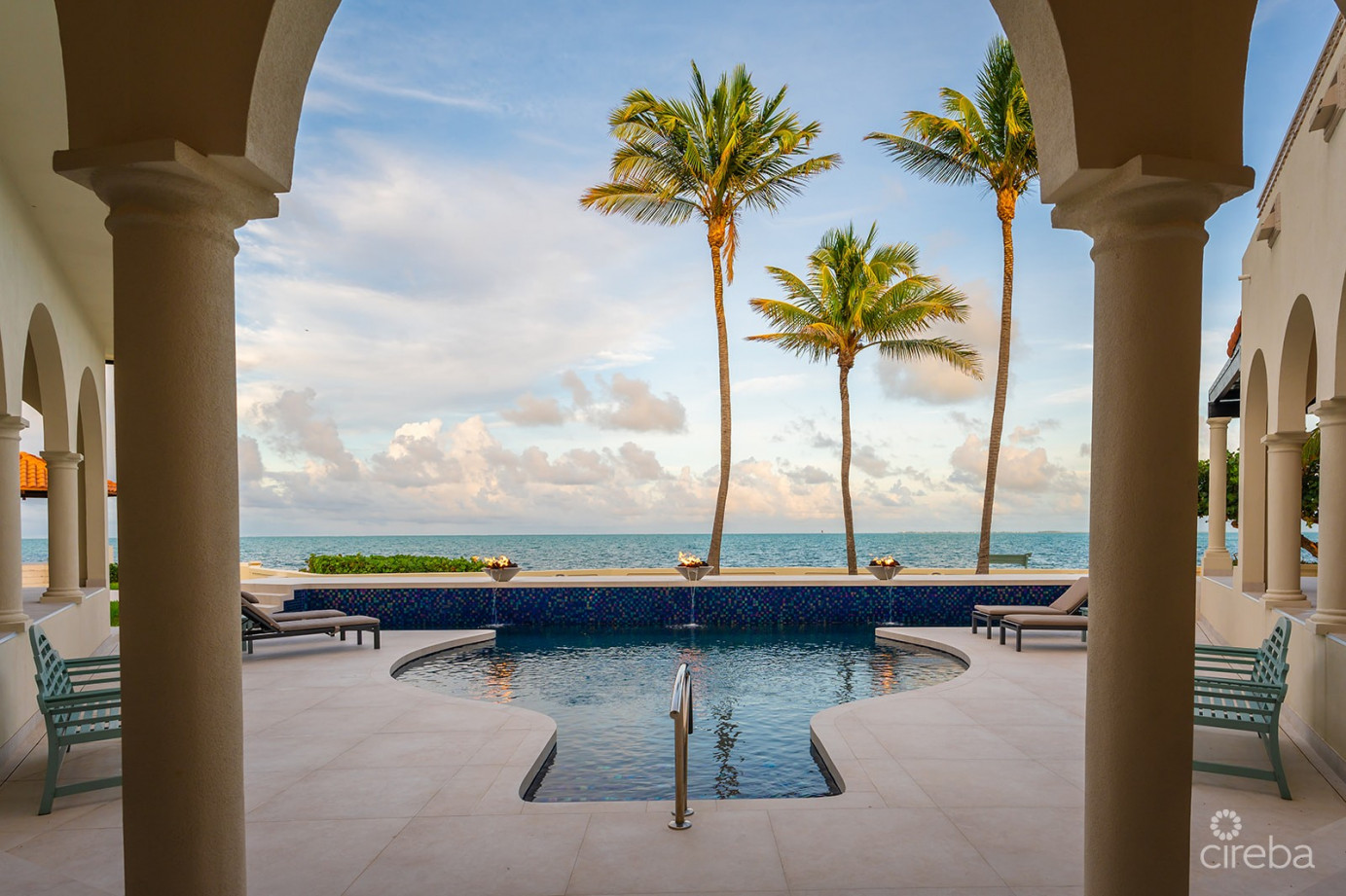Miramar, A Vista Del Mar Ocean Front Estate