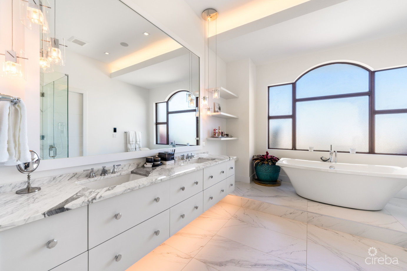 Villa Topenga, Crystal Harbour