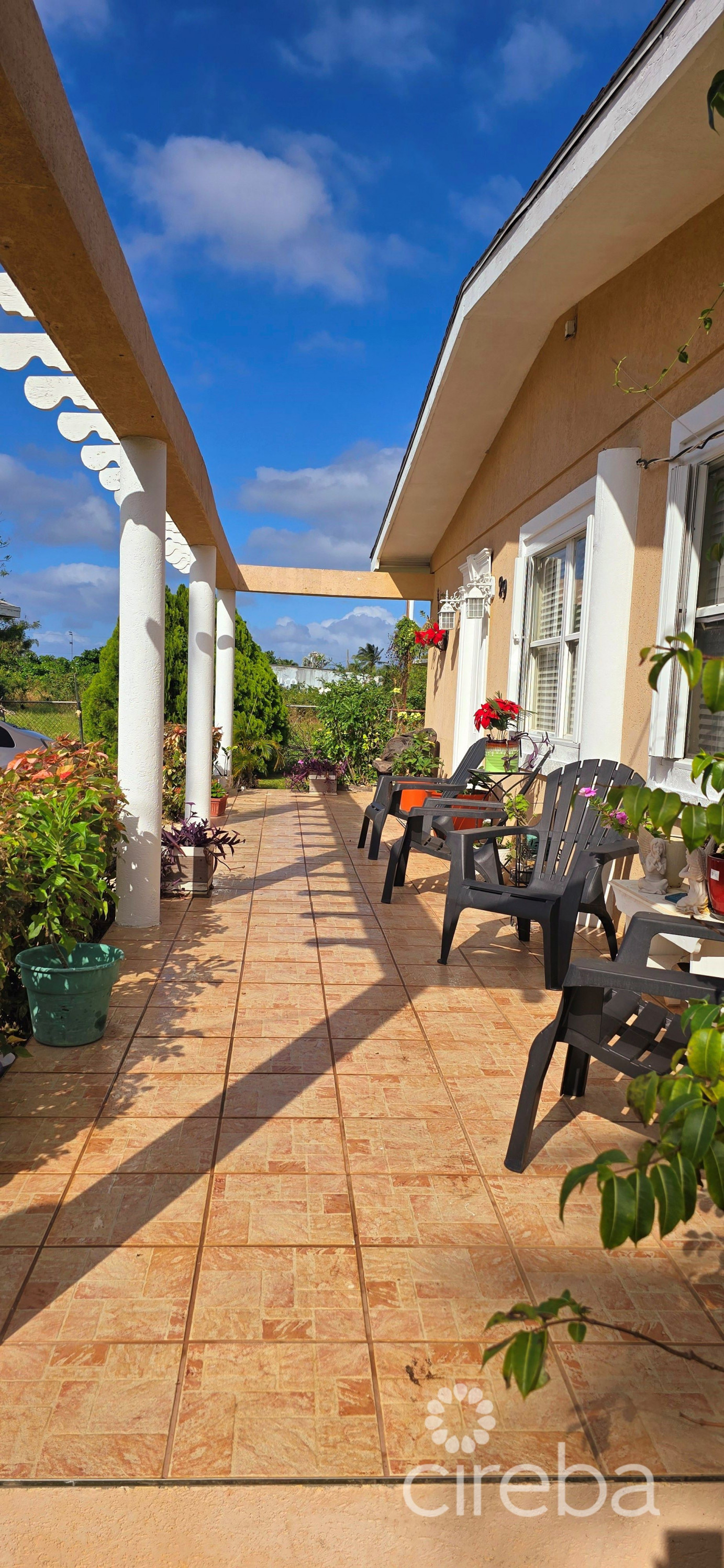 West Bay Peace Ln Family Home