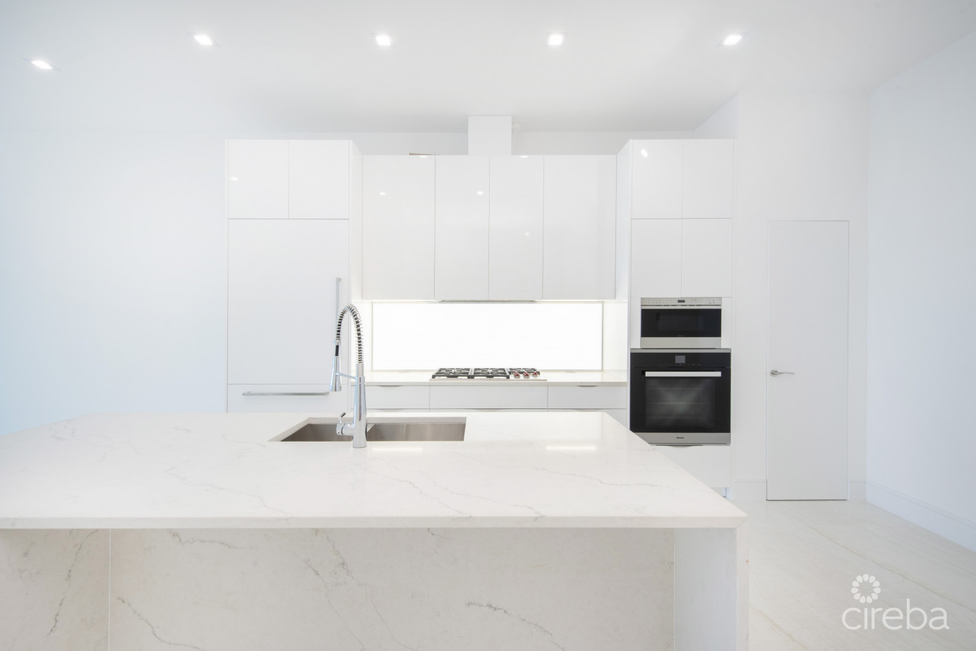 Fin Penthouse 31-  90% Developer Financing Available