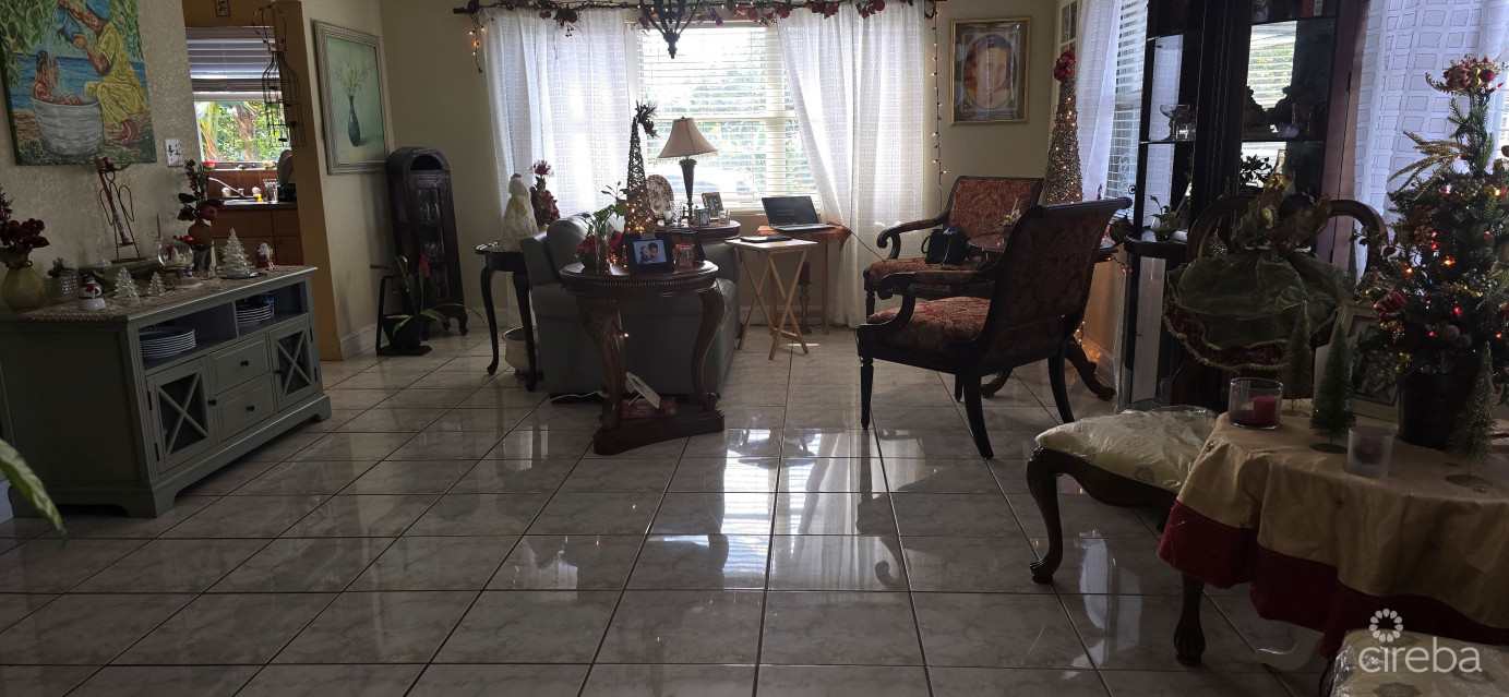 West Bay Peace Ln Family Home