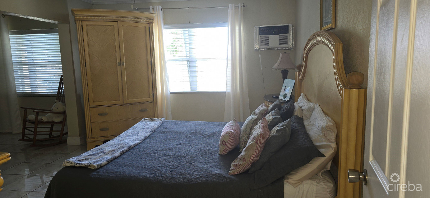 West Bay Peace Ln Family Home