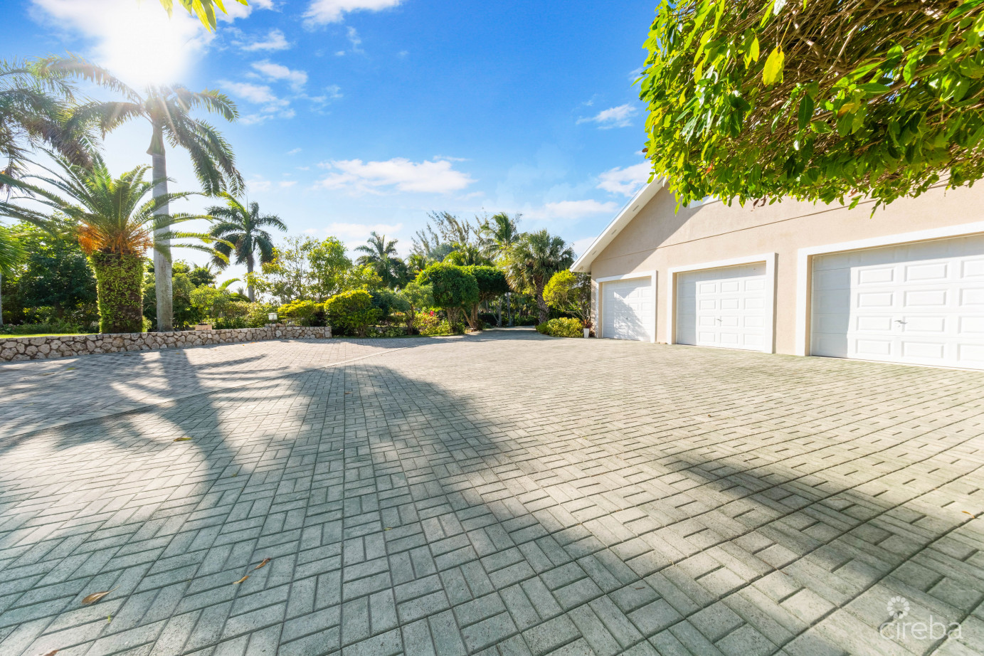 Timeless Palm Island Circle Estate