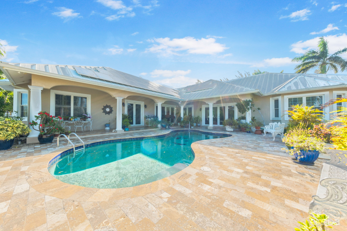 Timeless Palm Island Circle Estate