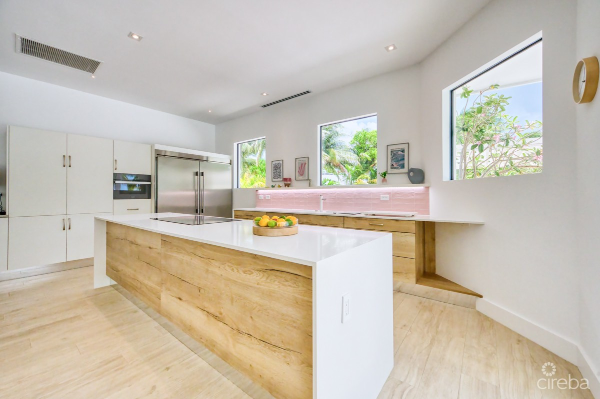 Kai Rose, Cayman Kai Estate