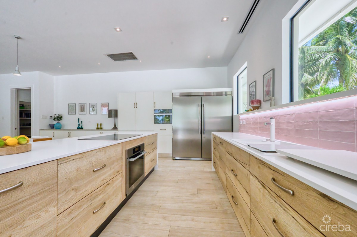 Kai Rose, Cayman Kai Estate