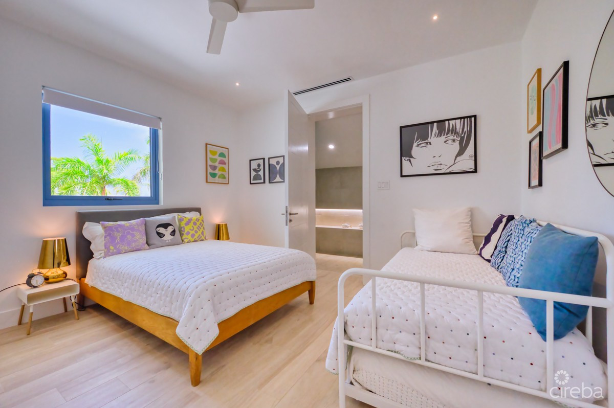 Kai Rose, Cayman Kai Estate