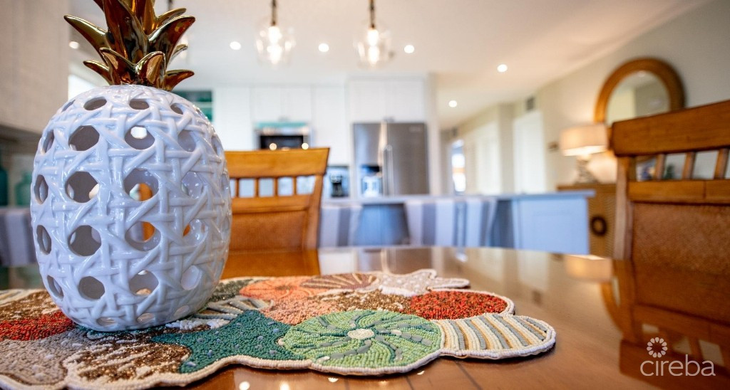 Crescent Point Unit #14  Seven Mile Beach