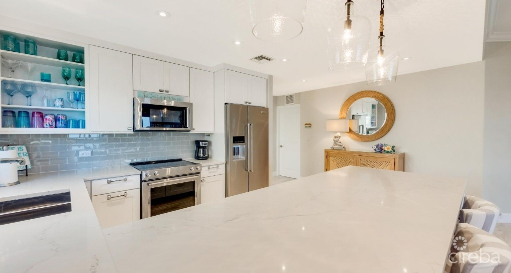 Crescent Point Unit #14  Seven Mile Beach