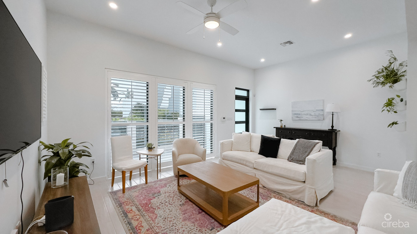 Vela 61, South Sound Townhome