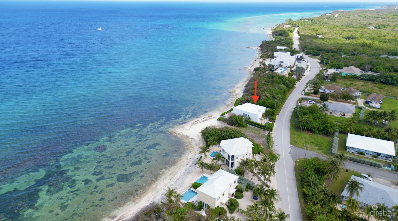 Seaside Hideaway - Fully Renovated Beachfront Gem