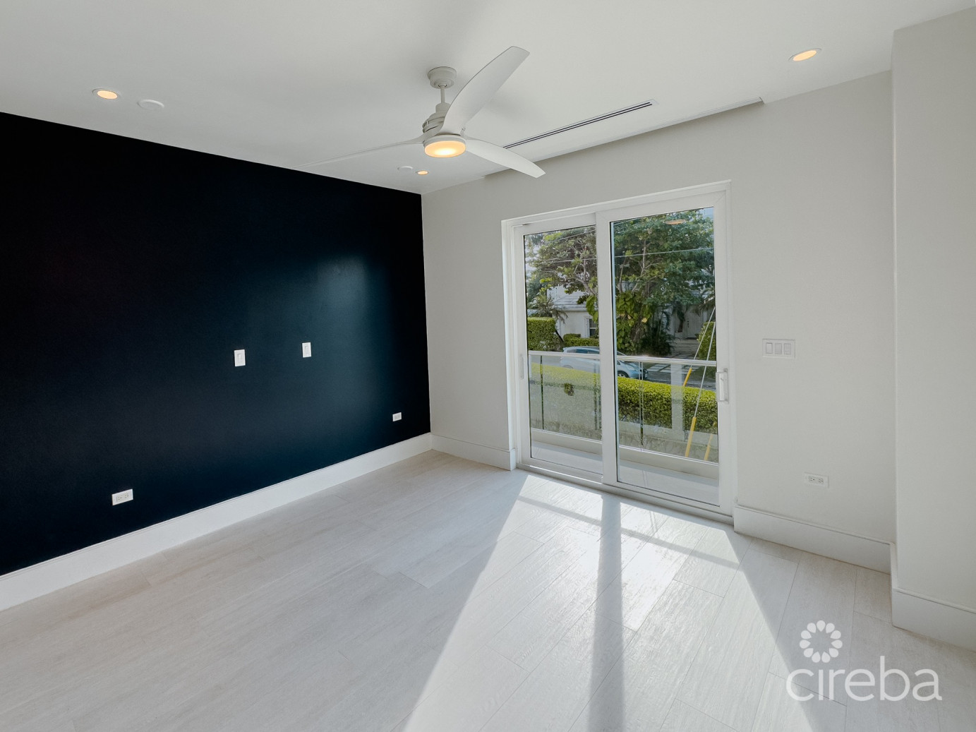 South Bay Residences, South Sound