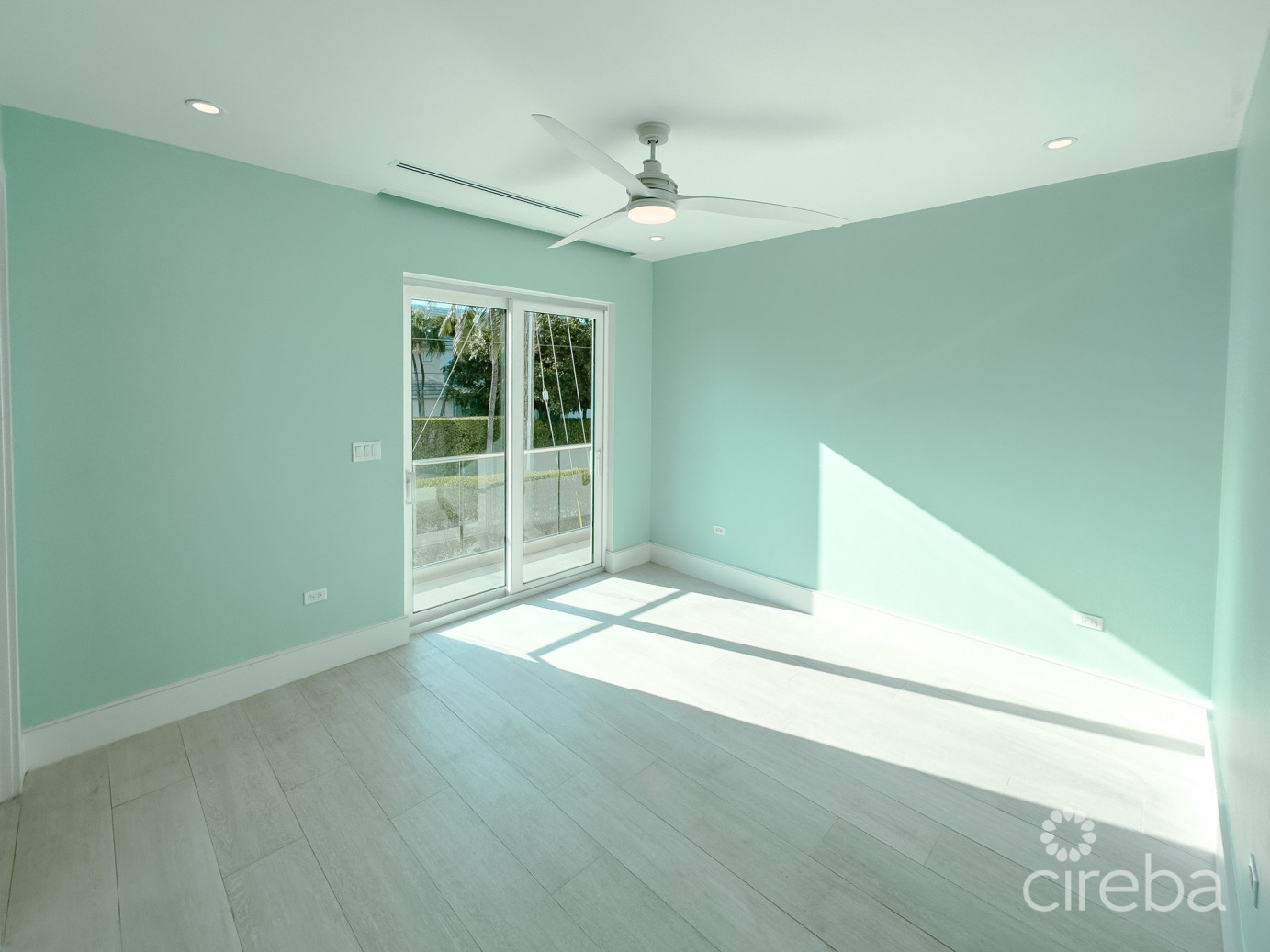 South Bay Residences, South Sound