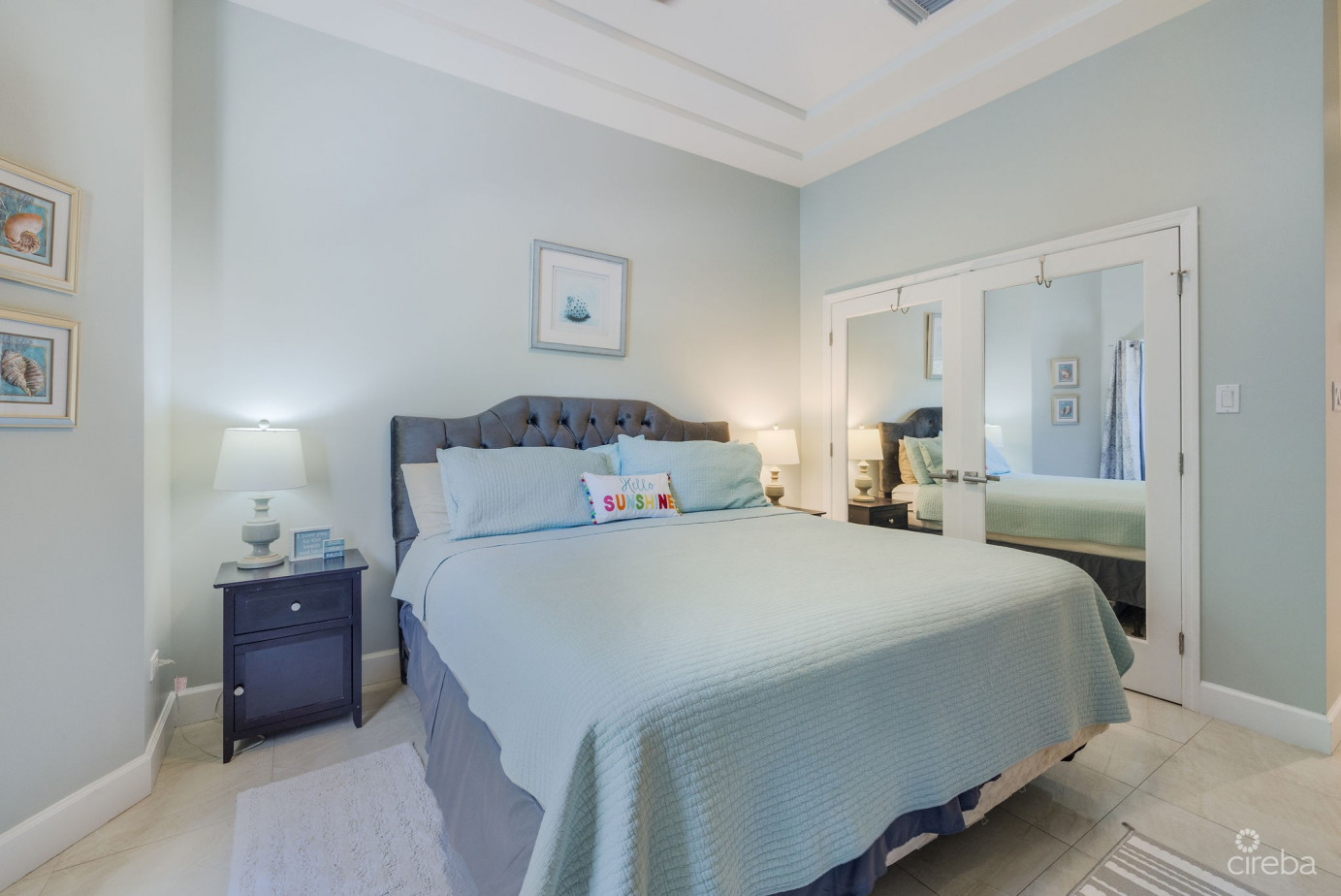 Beach Bay 3 Bedroom Plus Den