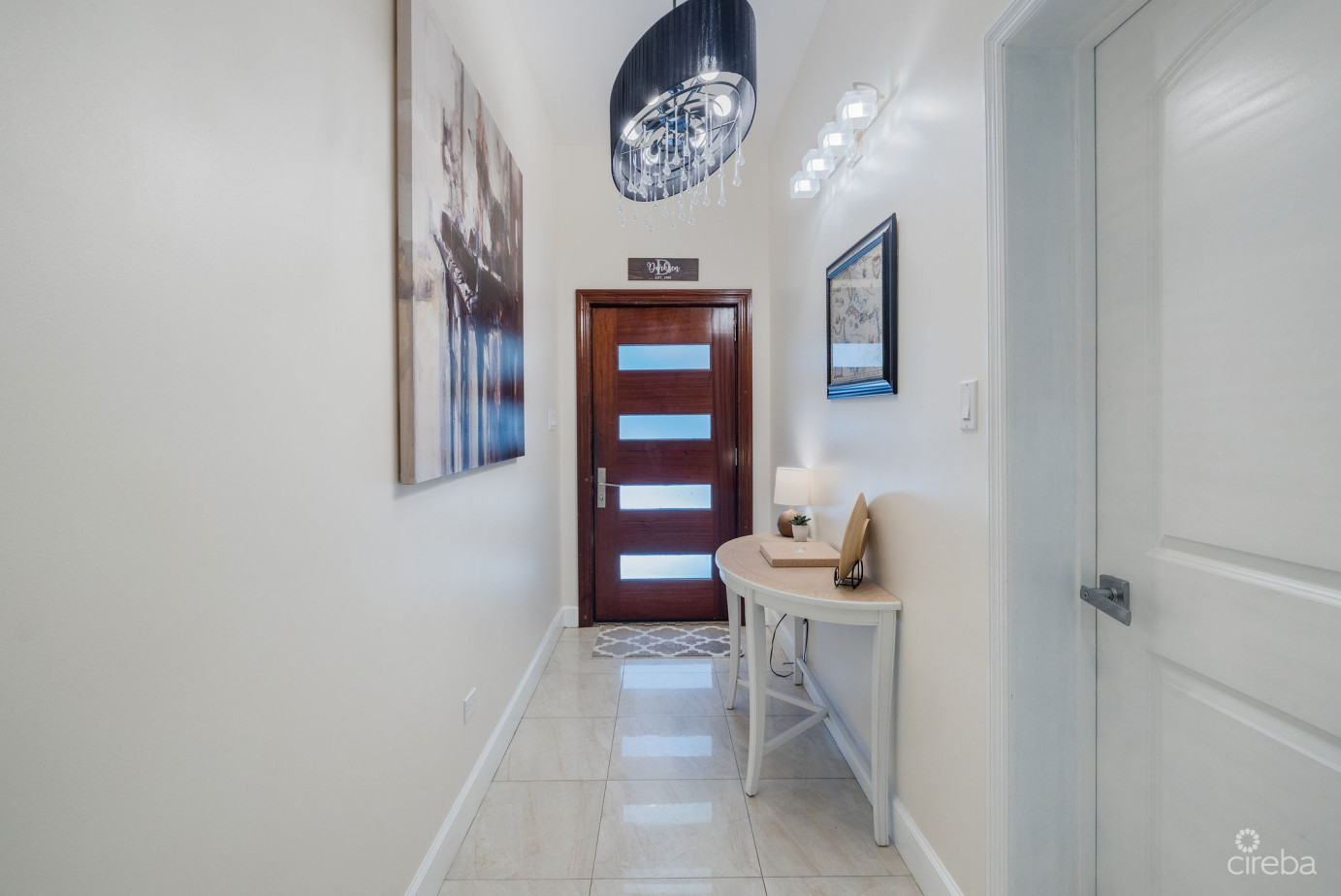 Beach Bay 3 Bedroom Plus Den