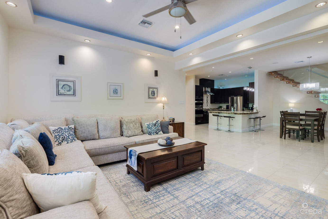 Beach Bay 3 Bedroom Plus Den