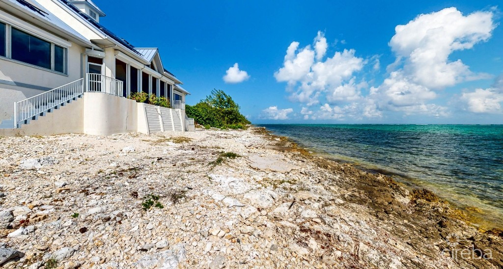 Beachfront Retreat With Pool And Stunning Views