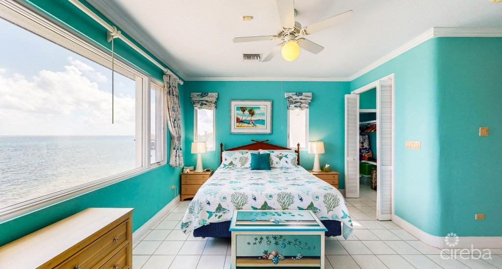 Beachfront Retreat With Pool And Stunning Views