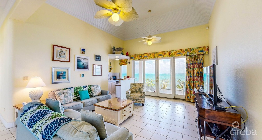 Beachfront Retreat With Pool And Stunning Views