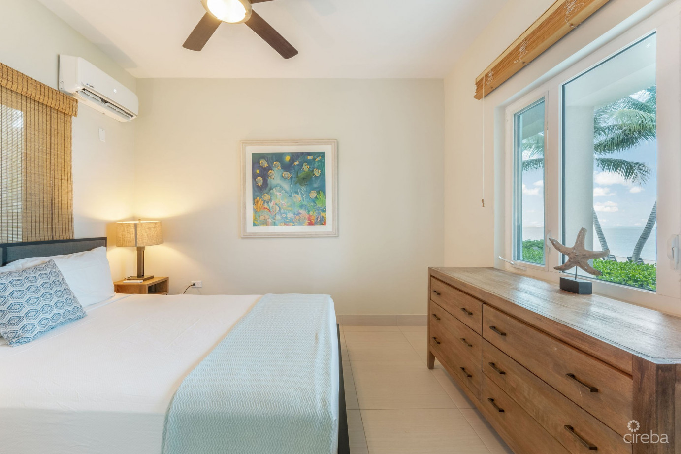 Villa Mora South Sound Beachfront