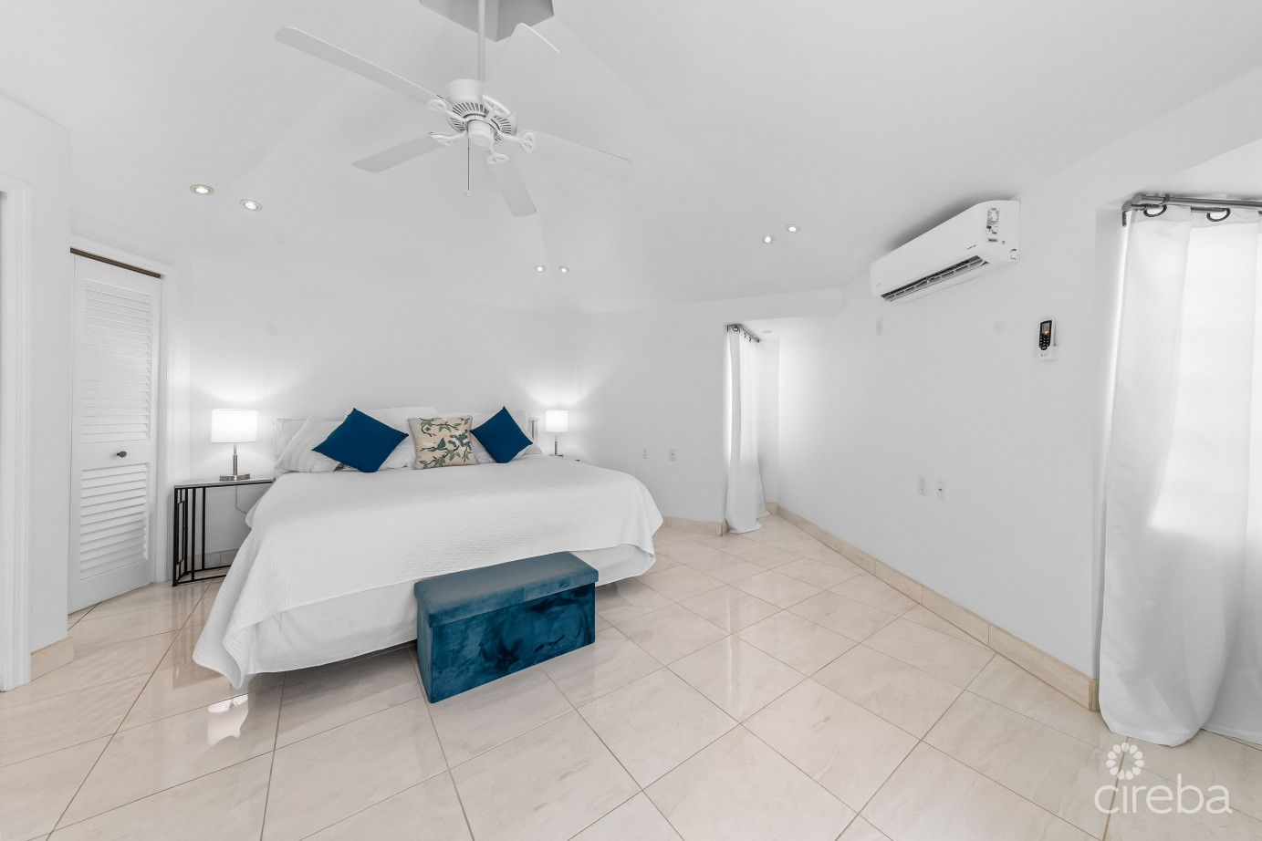 Cayman Sands Village Townhouse 14, Seven Mile Beach