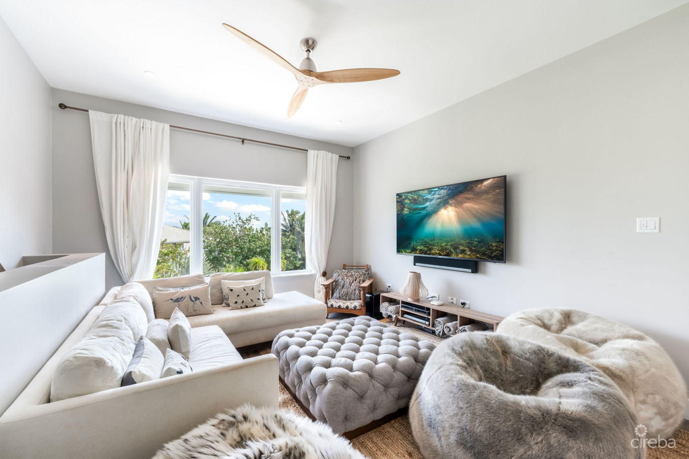 Koko Kai, Rum Point Home & Cottage