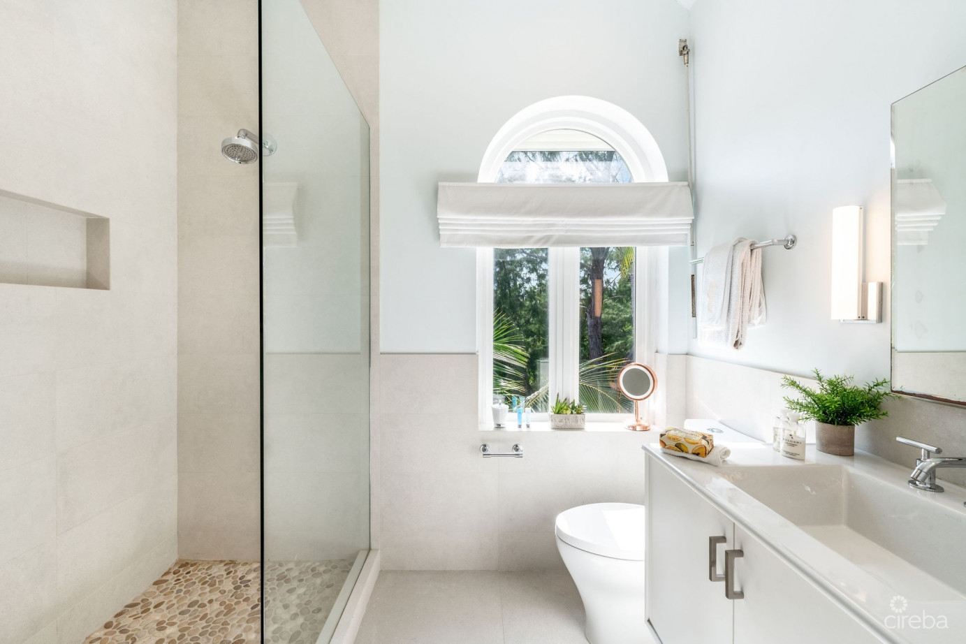 Koko Kai, Rum Point Home & Cottage