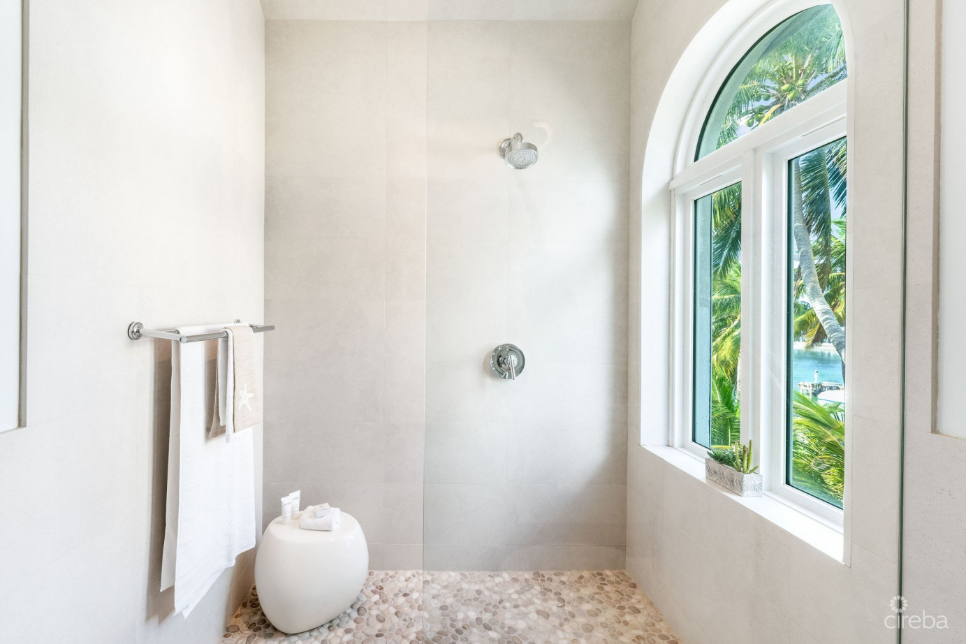 Koko Kai, Rum Point Home & Cottage