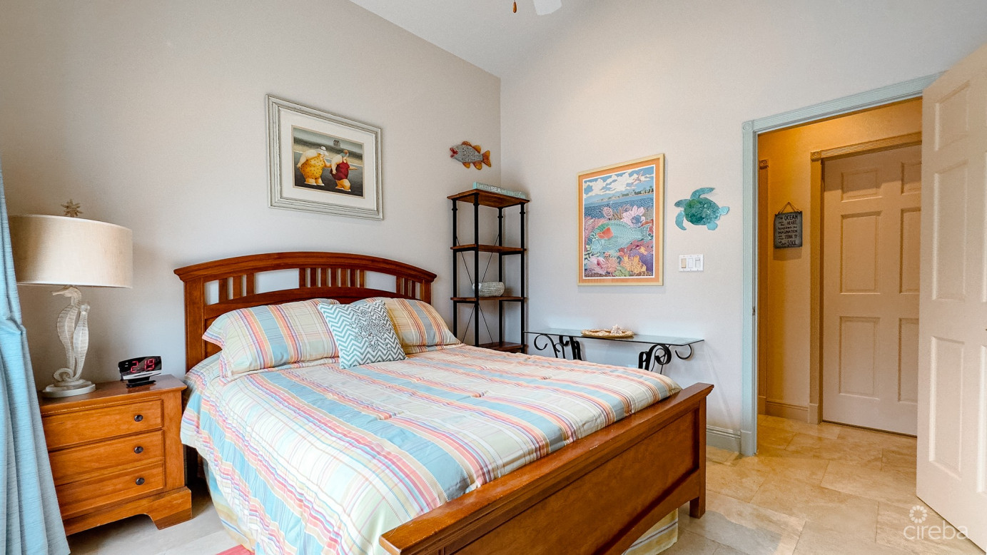 Raleigh Harbour  Penthouse With  Dock