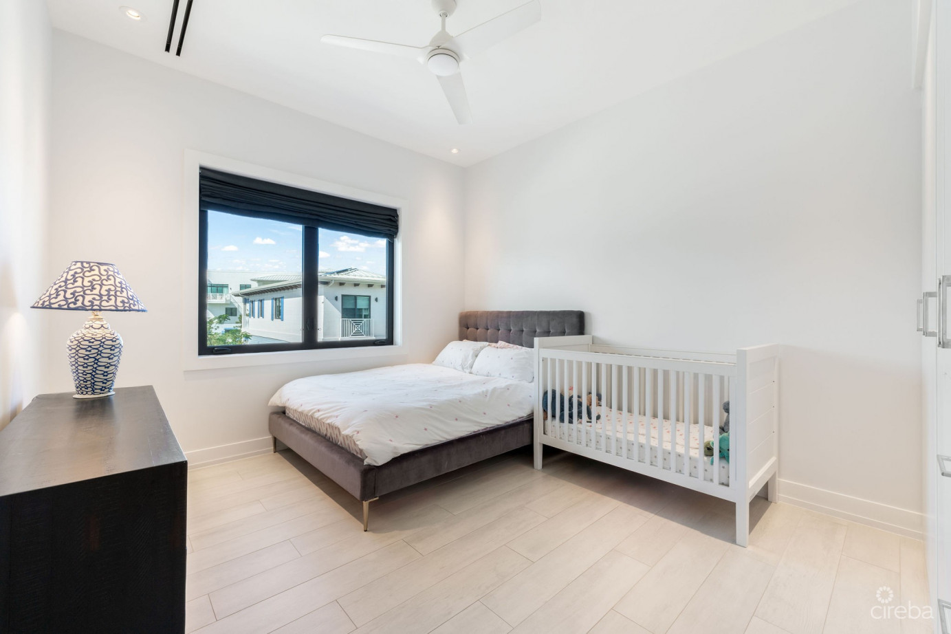 Olea 107, Seven Mile Corridor