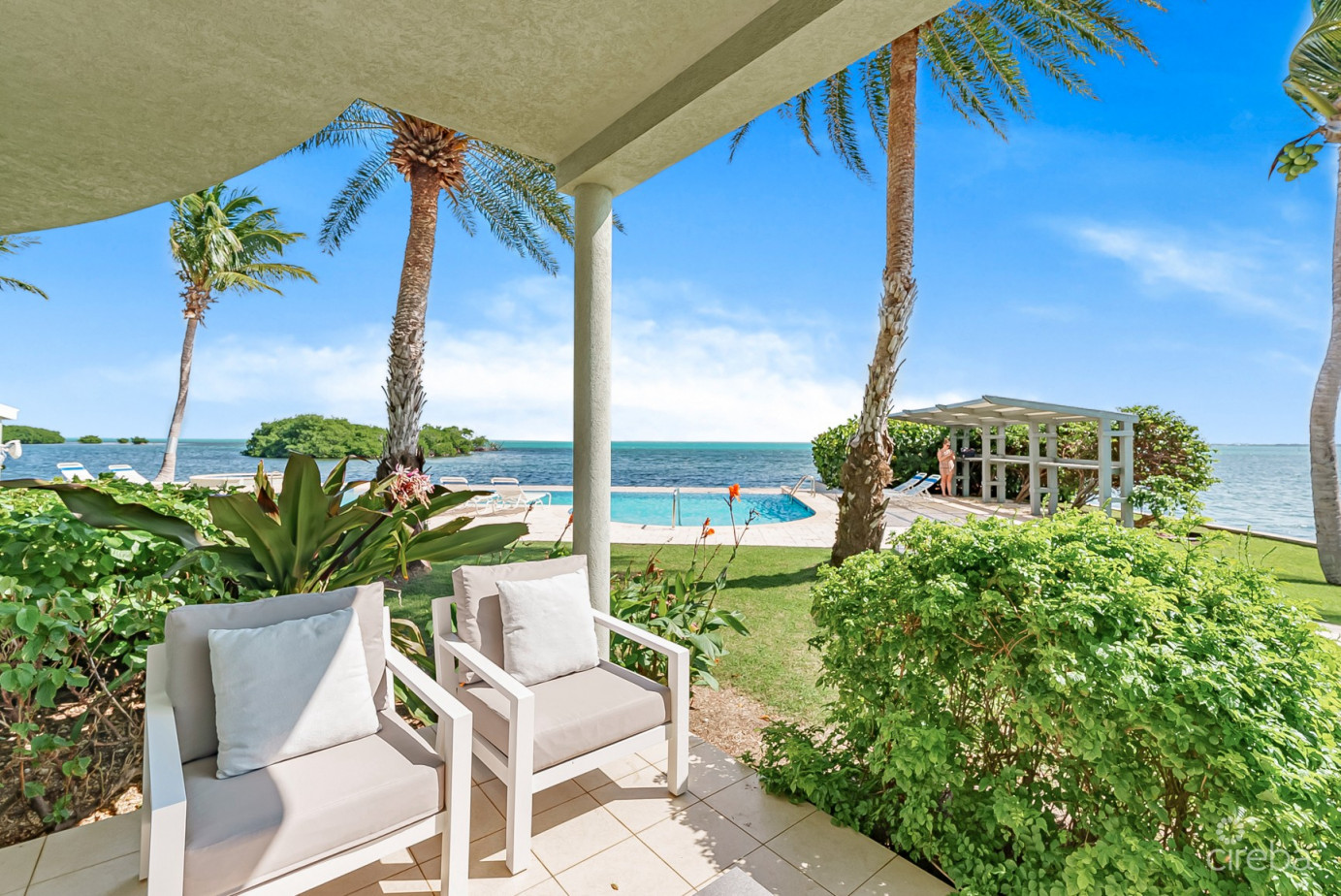 Turtle Cove Oceanfront 3 Bed With Outstanding View