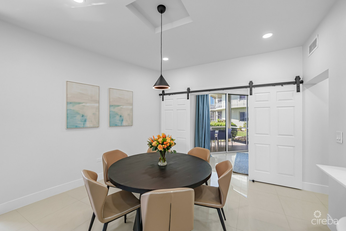 Turtle Cove Oceanfront 3 Bed With Outstanding View